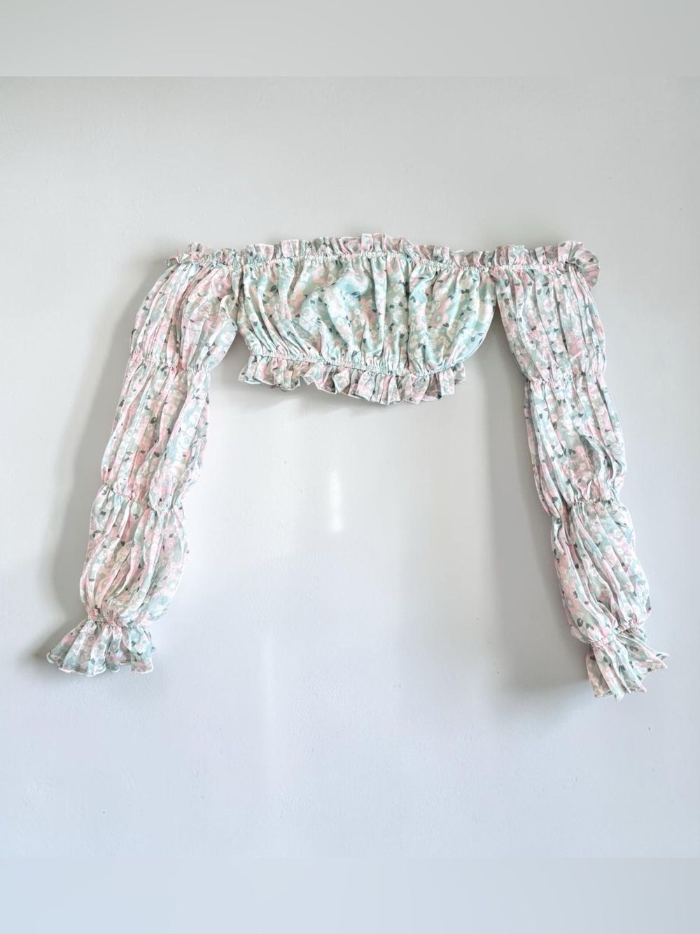 Saints + Secrets Floral Smocked Crop Top Womens Large Off Shoulder Long Sleeve